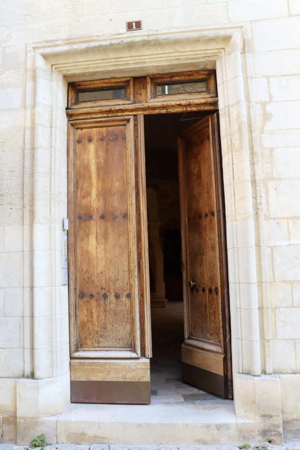 Uzes, Au Coeur Du Centre Medieval La Boussole D'Uzes, Appartement De Caractere Du XVII -Eme Siecle Exteriér fotografie